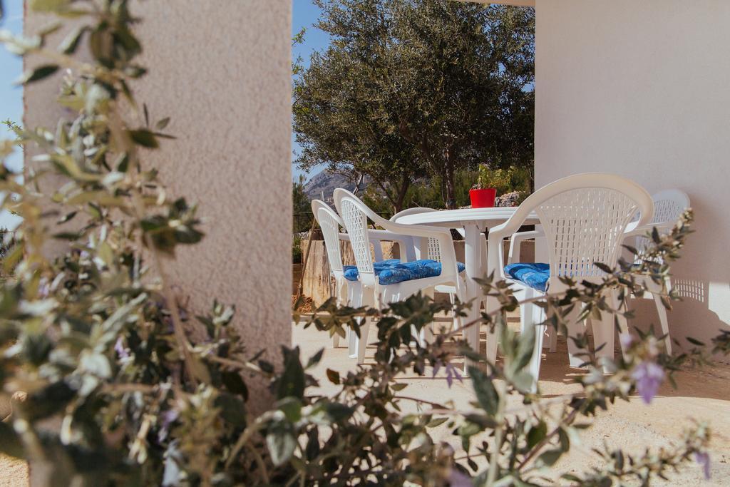 Apartment Chiara Dugi Rat Εξωτερικό φωτογραφία